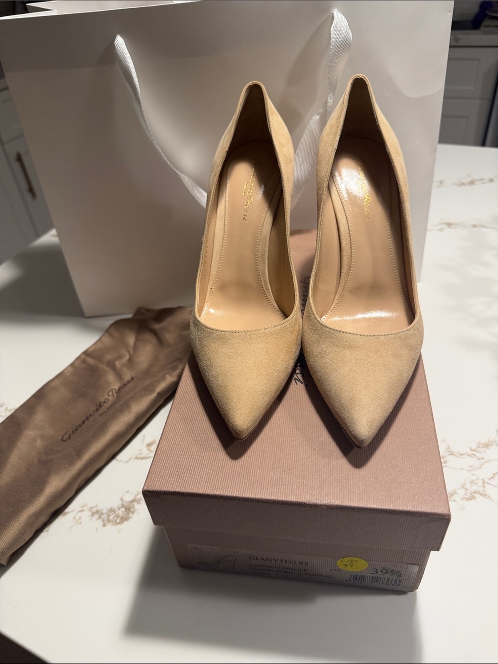 NWT GIANVITO ROSSI GIANVITO 85 praline pump stiletto size 39